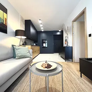  Apartament Wyszynskiego - Self Check-in 20h - Parking &lift